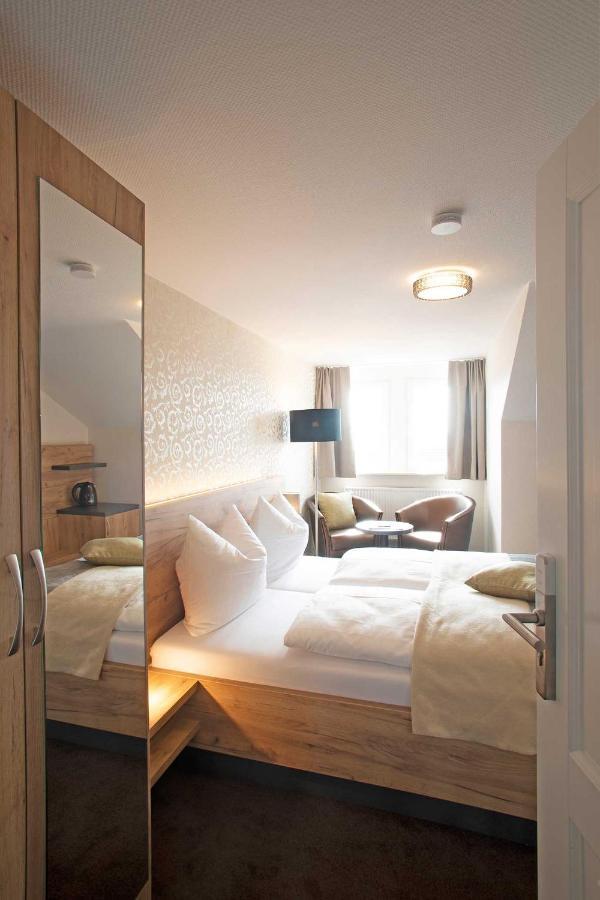 Hotel & Gutsgasthaus Koeberle Lindau  Extérieur photo